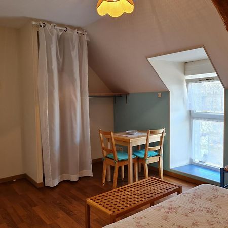 Ferme Renovee Au Calme - 4 Chambres, Petit-Dejeuner Inclu - Fr-1-590-450 Cravant  エクステリア 写真