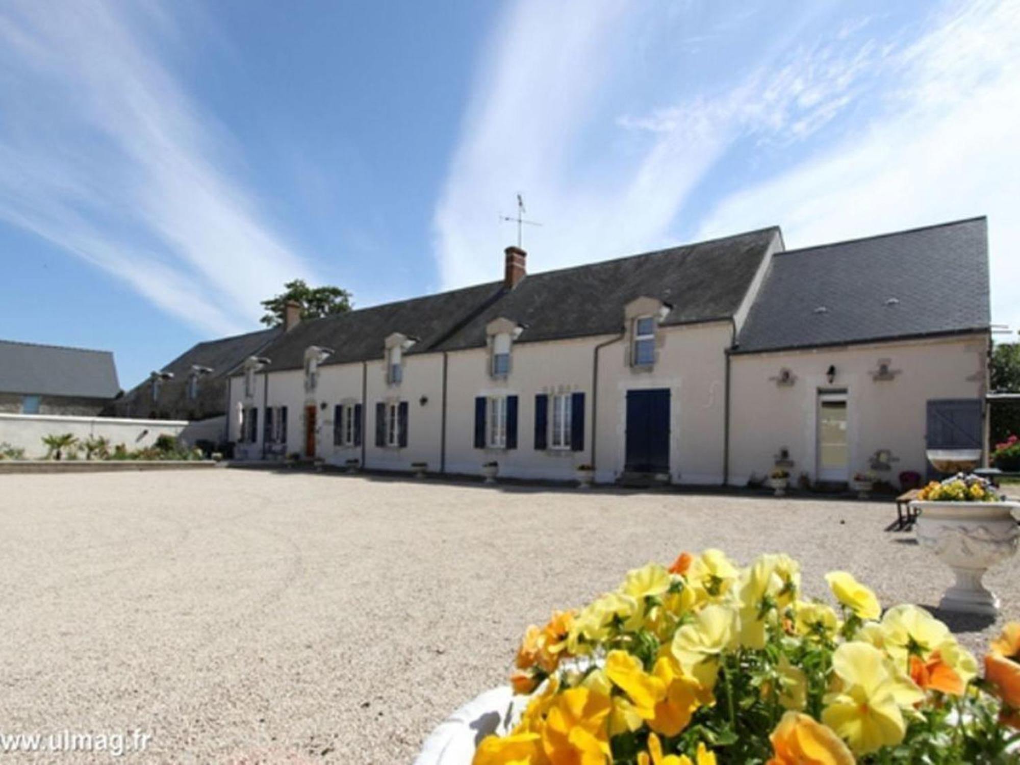 Ferme Renovee Au Calme - 4 Chambres, Petit-Dejeuner Inclu - Fr-1-590-450 Cravant  エクステリア 写真